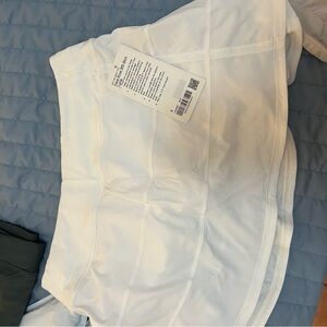 Lululemon White Pace Rival Skirt